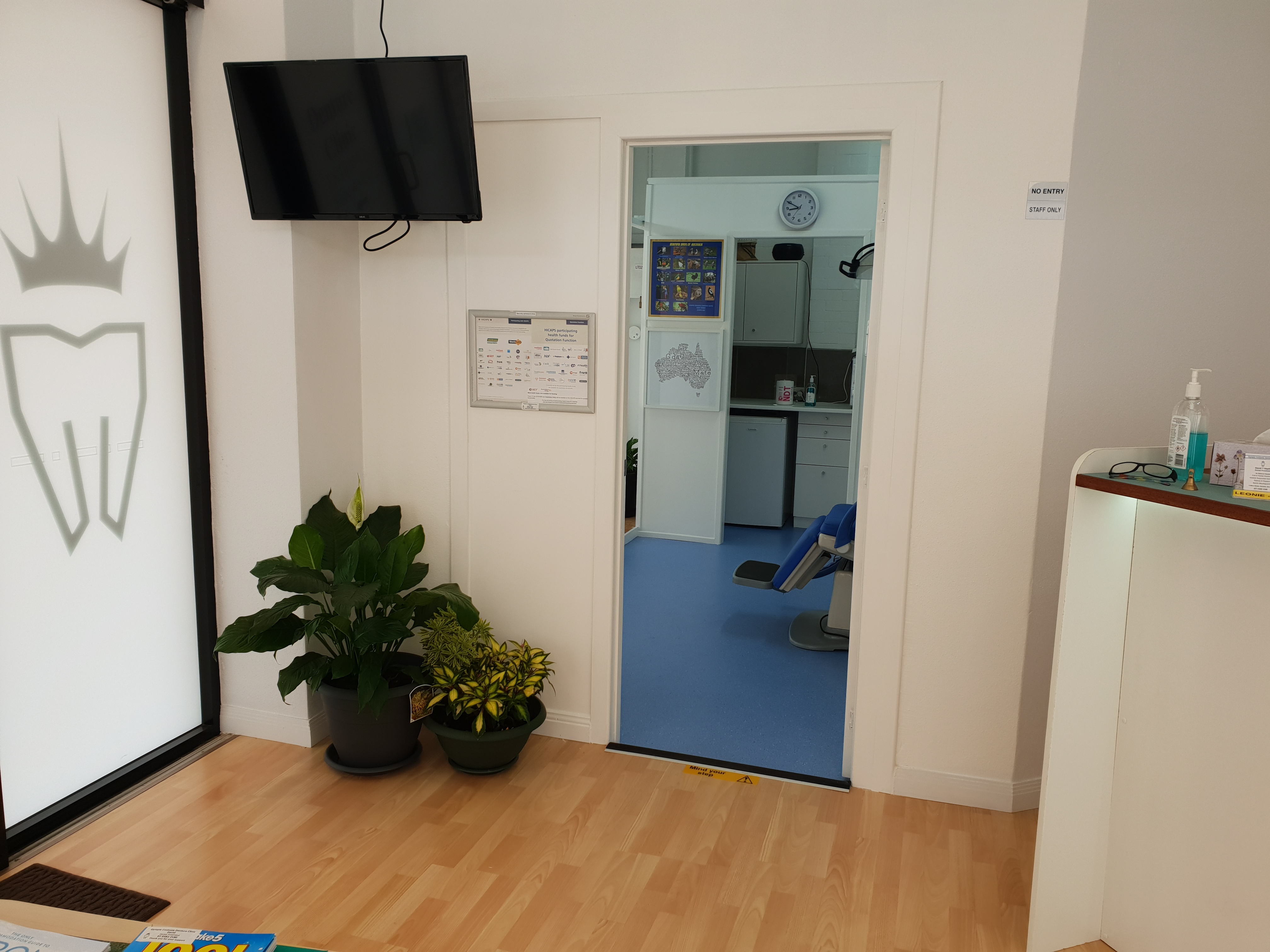 Warm and friendly denture clinic